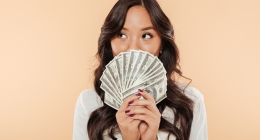 Rata-Rata Gaji Fresh Graduate di Berbagai Bidang: Bisa Sampai 2 Digit Gak Sih?